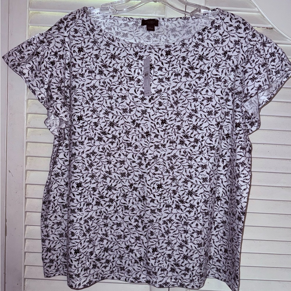 Ann Taylor White Short Sleeve Top with Black Floral Vine Print Sz Large NWT